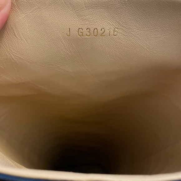 Authentic Chanel leather boots - Picture 10 of 13